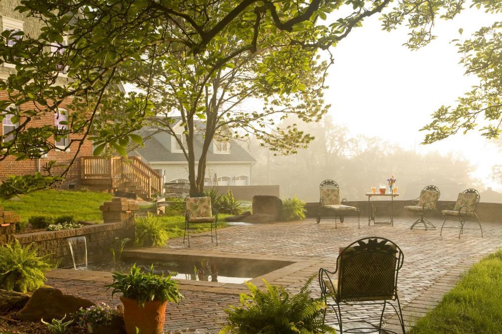The Carriage House Inn B&B Lynchburg Exterior foto